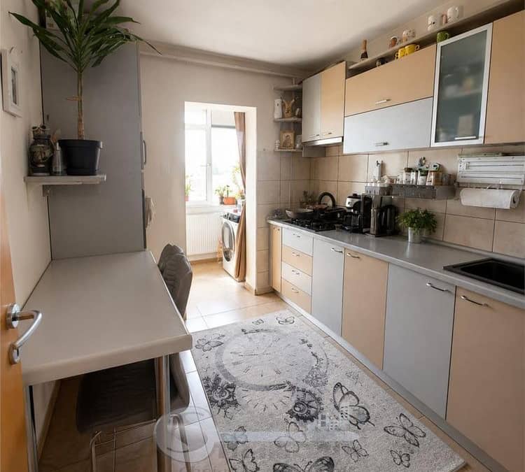 Apartament 1 Cameră, Bd. Chimiei, Decomandat, Etaj 3, Centrală Proprie — fotografie 1 din 6