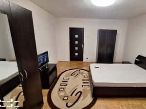 Inchiriez garsoniera