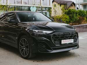 Audi Q8 2024 Hibrid Plug-In - 32.000 km