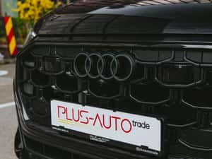 Audi Q8 2024 Hibrid Plug-In - 32.000 km — miniatura 5