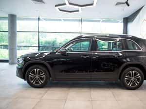 Mercedes-Benz GLB 200 Mild Hybrid 7G-DCT — miniatura 4