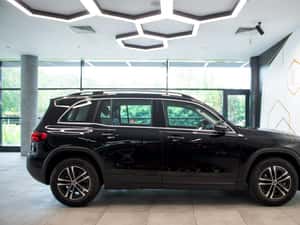 Mercedes-Benz GLB 200 Mild Hybrid 7G-DCT — miniatura 5
