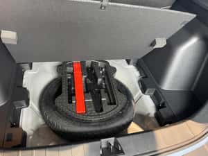 SUV nou cu dotări bogate și performanțe excelente — miniatura 6