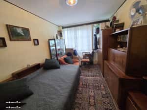 Piata Muncii, 5 minute metrou, chiar pe Basarabia,stradal,vedere spate