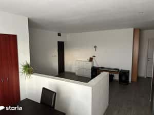 Apartament 3 camere semidecomandat zona Florilor Mega Image — miniatura 6