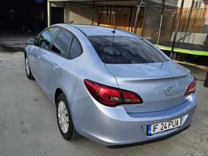 Opel Astra Berlină 2016 - 5.600 EUR - Vehicul Second-Hand — miniatura 5
