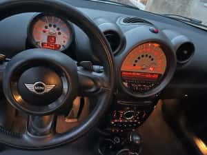 Vand Mini Cooper Countryman 2014 Benzina 1590 cmc Neavariata