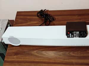 Yamaha YAS-103. Un soundbar fantastic. Subwoofere incorporate. — miniatura 4