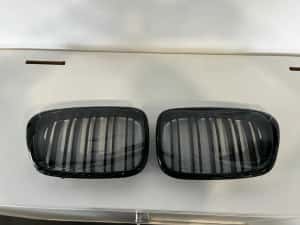 Set Grile/Nari Duble Radiator Bara M style Negru Lucios Bmw Seria 5 E39 1997-2003 , NOI — miniatura 2