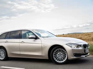 Bmw 320 Anul 2014 / 2.0 diesel 184 C P  /xdrive luxury