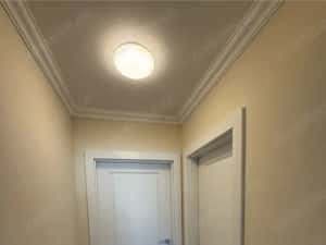 2 cam bloc de caramida etaj 1 loc parcare in curte centr proprie zona Balcescu — miniatura 6