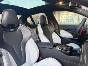 BMW M5, 2025, 4395 cm3, 727 cp, Hibrid — miniatura 2