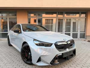 BMW M5, 2025, 4395 cm3, 727 cp, Hibrid — miniatura 4