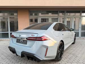 BMW M5, 2025, 4395 cm3, 727 cp, Hibrid — miniatura 5