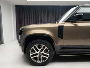 Land Rover Defender Hibrid - 49.000 km — miniatura 6