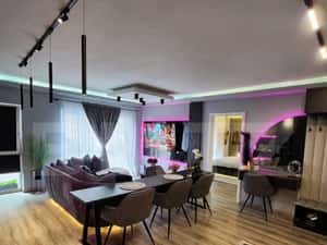 Apartament de Lux, 3 camere, 2 bai, terasa, garaj, Zona Teilor — miniatura 2
