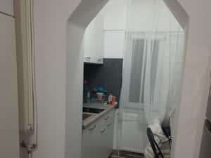 Garsonieră confortabilă de închiriat în Oradea — miniatura 3