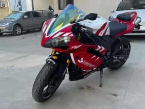 Yamaha YZF-R1 2008 — miniatura 8
