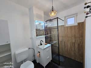 DE ÎNCHIRIAT: Apartament 3 Camere, Modern & Renovate Recent — miniatura 3