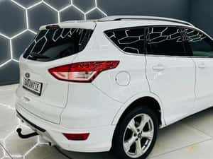 Ford Kuga ST Line 2015 - 287.000 km - 8.490 EUR — miniatura 2