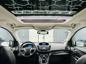 Ford Kuga ST Line 2015 - 287.000 km - 8.490 EUR — miniatura 5