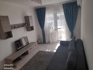 Inchiriez apartament cu 2 camere, decomandat, mobilat, proprietar