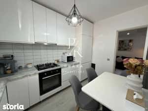 Apartament 3 camere decomandate, 51 mp, mobilat modern, parcare, zona — miniatura 5