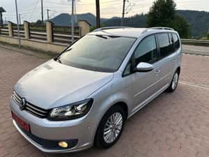 VW Touran 1,6 TDI BMT DSG "Cup" 04/2015, 105CP — miniatura 2