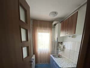 Inchiriez apartament (garsoniera) Tudor strada Viitorului — miniatura 5