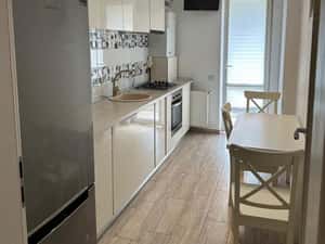 Apartament 2 camere , 2 balcoane , debara , dressing , loc de parcare