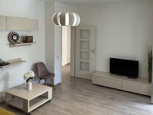 Apartament 2 camere , 2 balcoane , debara , dressing , loc de parcare — miniatura 5