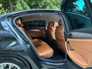 BMW 520E Plug-in Hybrid — miniatura 6