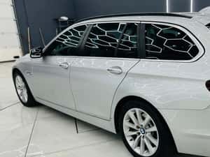 BMW Seria 5 520d Aut Modern Line — miniatura 3