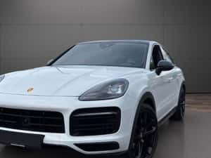 Porsche Cayenne 2022, 75.990 km, 79.430 EUR