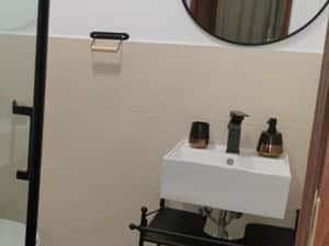 Inchiriez studio cu 1 dormitor ultracentral, elegant — miniatura 6