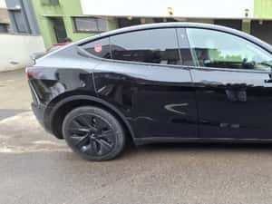 Se vinde Tesla Model Y fabricație Berlin 2023 prim proprietar. — miniatura 6