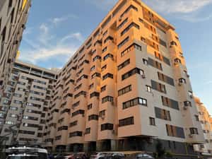 INCHIRIEM 2 camere (PARCARE SUBTERANA inclusa)(fără agenti imobiliari)