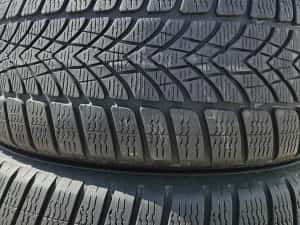 Vând anvelope iarna 225/55r17 225/55/17 DUNLOP — miniatura 7