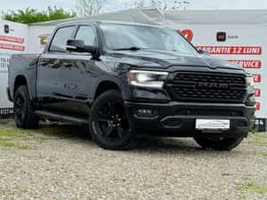 Dodge RAM SUV 401 cp, 2.645 km, 75.337 EUR — miniatura 5