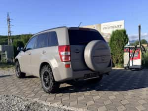 Suzuki grand vitara — miniatura 3