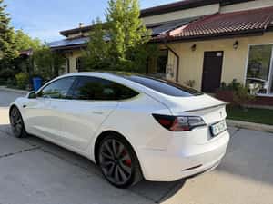 Vand Tesla Model 3 Dual Motor Lomg Range Performance incl roti de iarna — miniatura 7