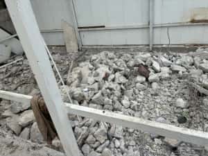 Inchirieri miniexcavator  demolari case — miniatura 3
