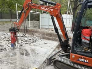 Inchirieri miniexcavator  demolari case — miniatura 6