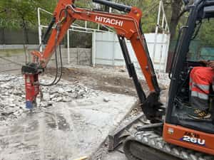 Inchirieri miniexcavator  demolari case — miniatura 10