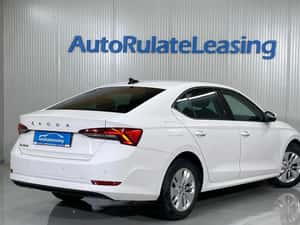 Skoda Octavia 2021, 156925 km, Diesel, Automată — miniatura 3