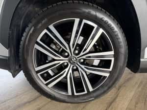 Toyota Corolla Cross Hibrid 197 cp 2023 — miniatura 3