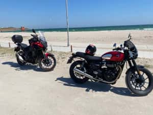 Motocicleta Triumph Speed Twin 900 Chrome Edition 2023 — miniatura 4