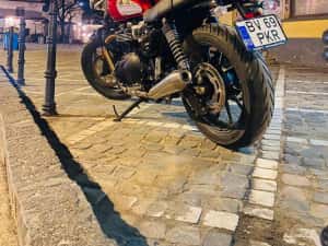 Motocicleta Triumph Speed Twin 900 Chrome Edition 2023 — miniatura 7