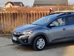 Vand Dacia jogger 7 locuri automată 1.6 benzina haybrid an 2024 — miniatura 7
