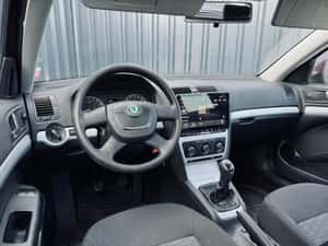 SKODA OCTAVIA II FACELIFT / RATE FIXE — miniatura 5